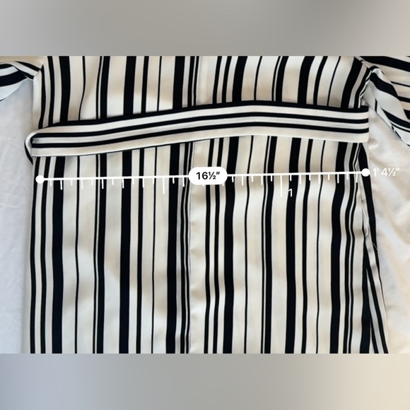 H&M | Shift Dress with Tie Belt  | Size: US 2 - Picture 7 of 9